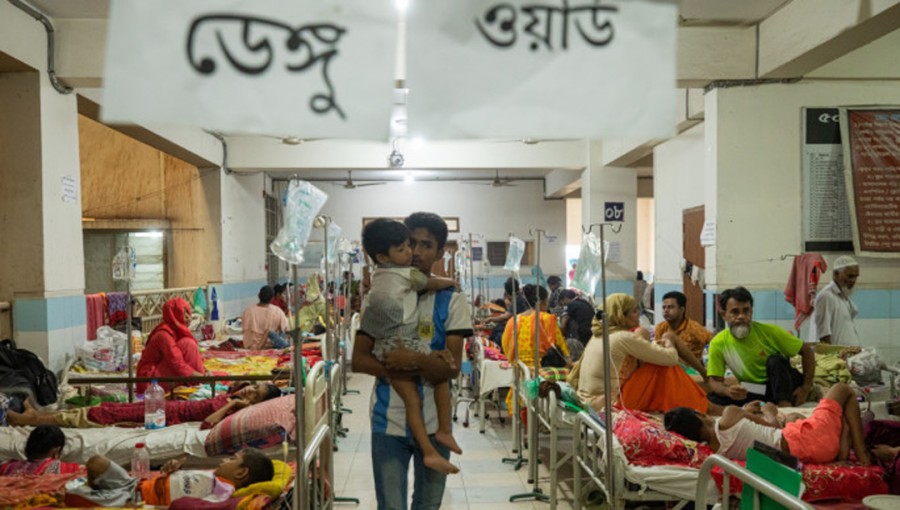 Dengue patients at Mugda Medical College & Hospital.