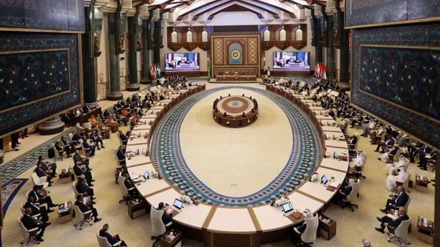 Arab League to Hold Emergency Meeting on Iranian Attacks